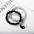 Geometric eight-diagram shaped alloy appetizer bracelet with electroplated finish in four colour variants