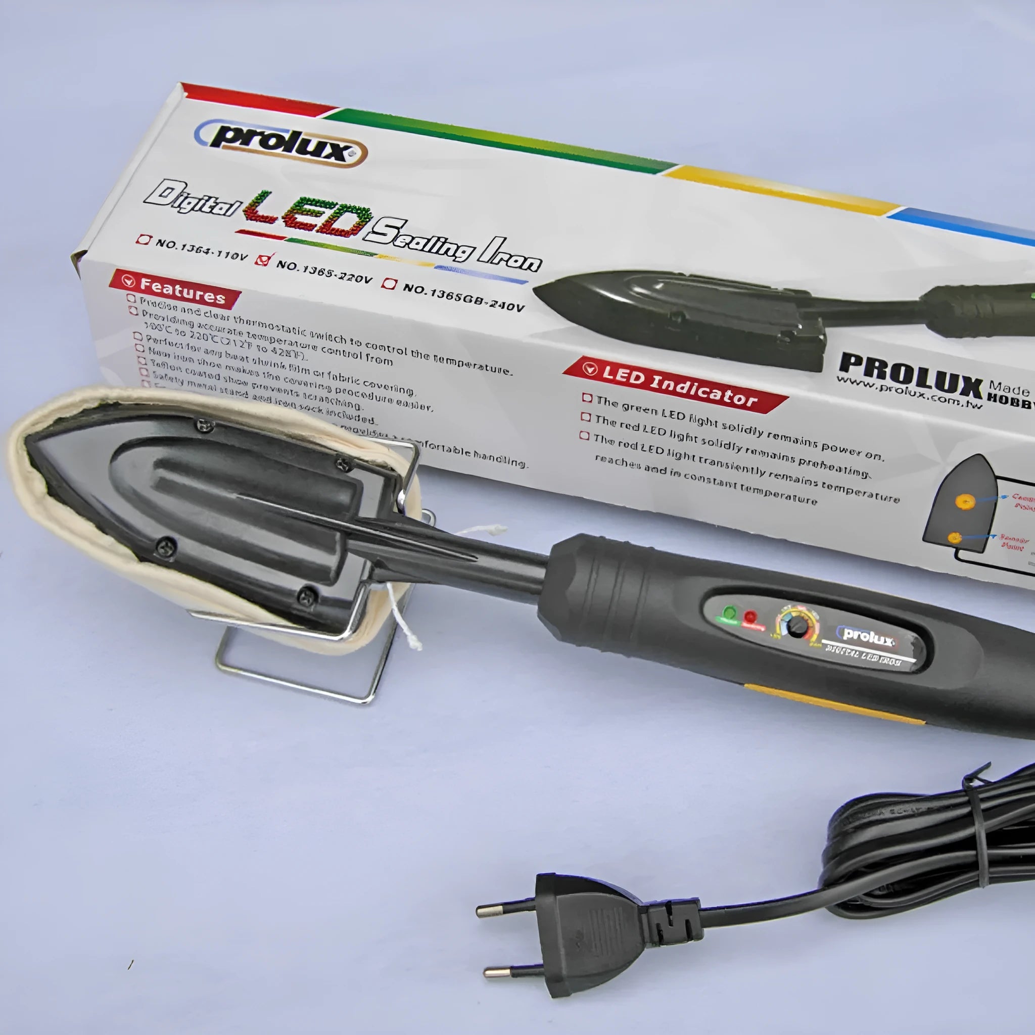 Electronic temperature control hot iron with cotton cover and heat-resistant bracket for hairstyling training