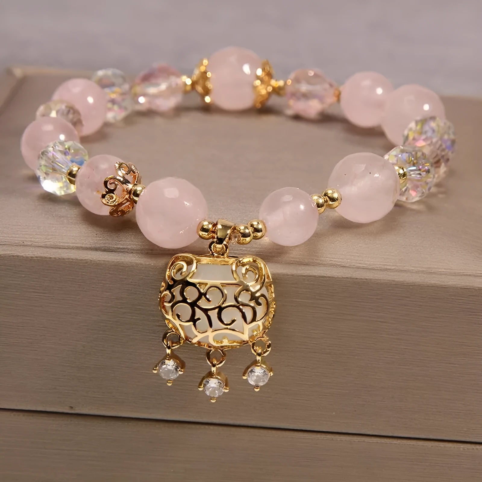 Women's yellow agate crystal bracelet on gold silk thread with Japanese styling
