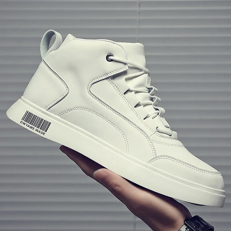 Men's white mid-top casual board shoes with lace-up front and round toe on a rubber sole.