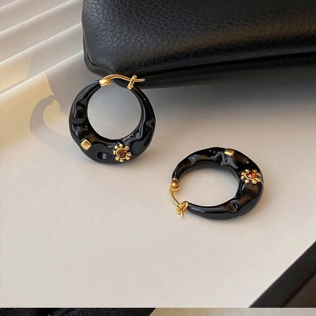 Hong Kong style retro alloy ear studs with rhinestone inlay in black and red colours