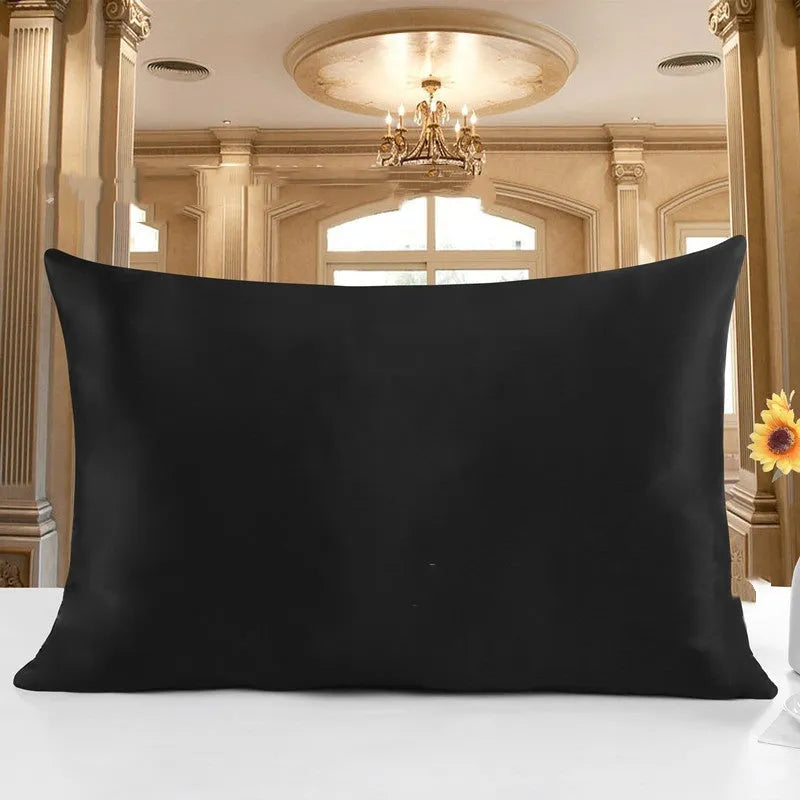 Double-sided 19 M silk pillowcase in a choice of 14 colours and three sizes.