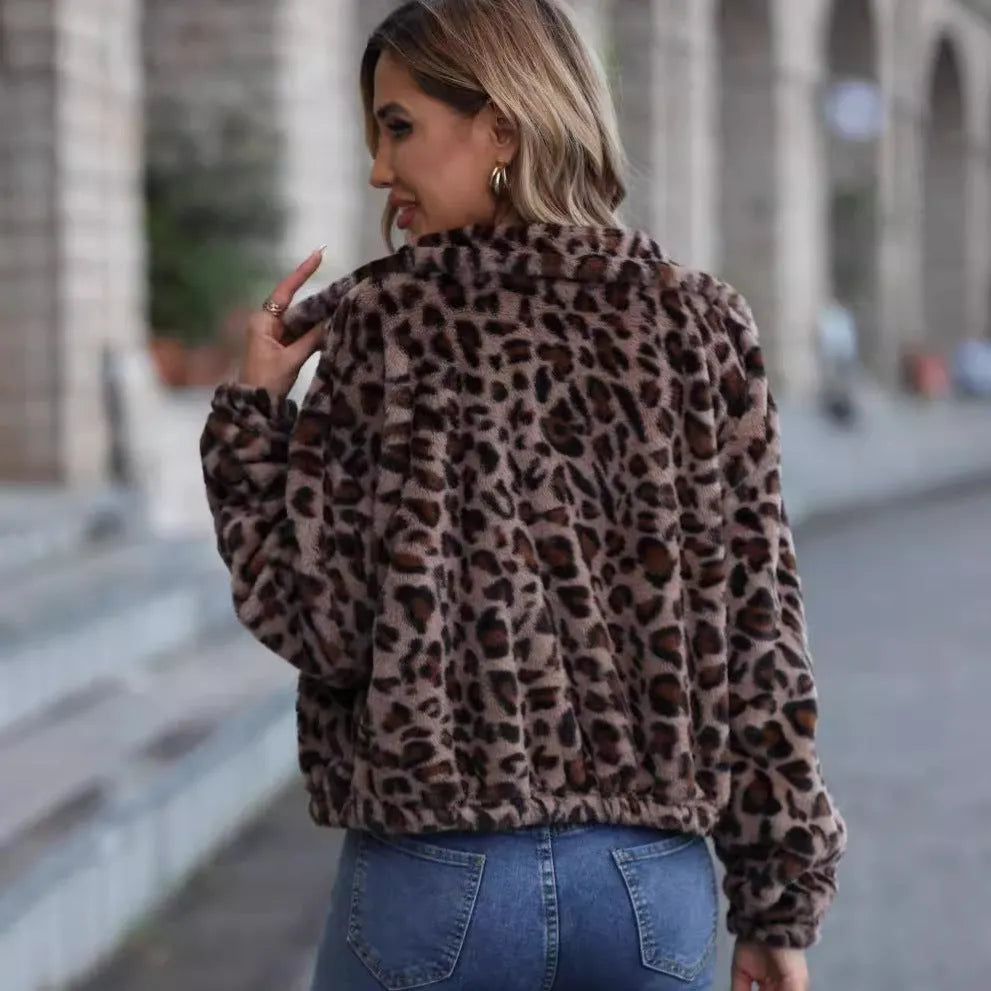 Women's leopard print plush coat with front zipper and loose street fashion styling