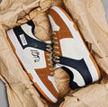 Men's casual lace-up sneakers in multiple colours with wear-resistant construction
