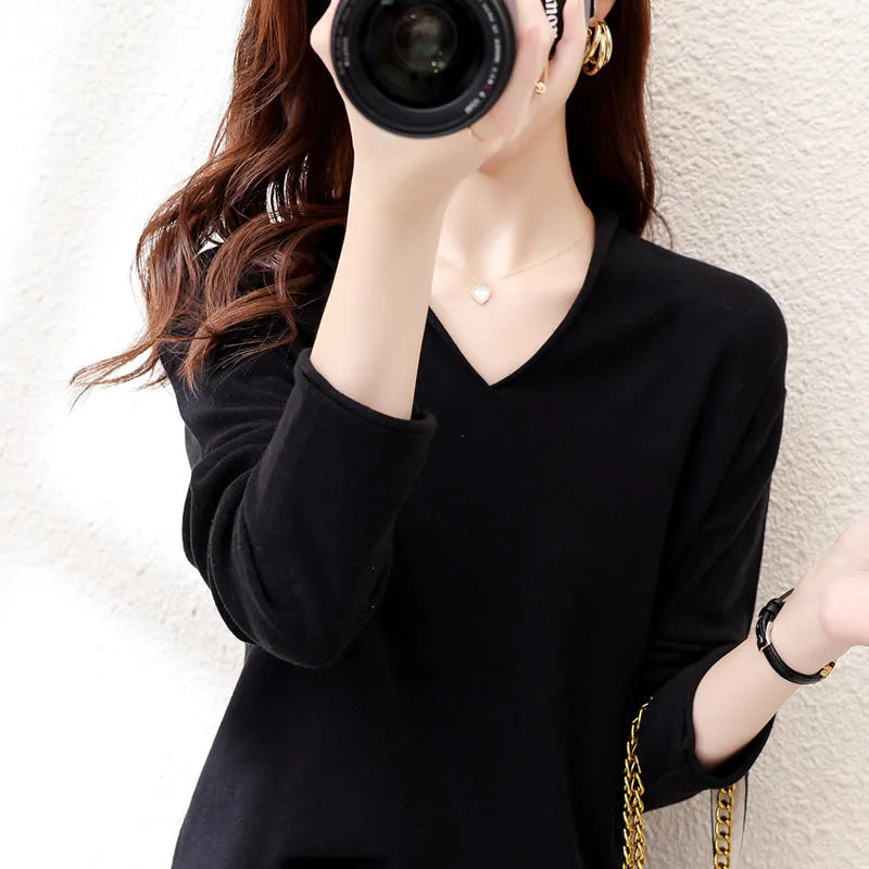 Women's V-neck knitwear pullover top in macaron colours with long sleeves