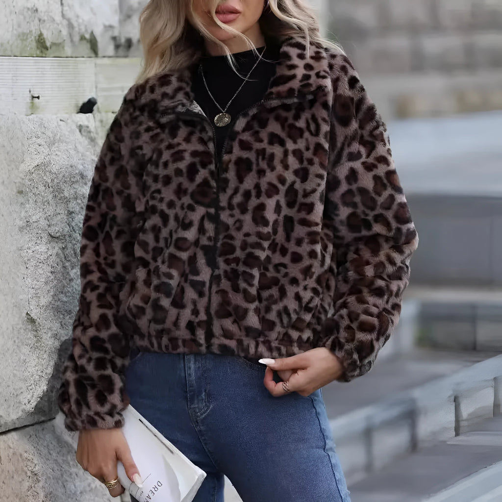 Women's leopard print plush coat with front zipper and loose street fashion styling