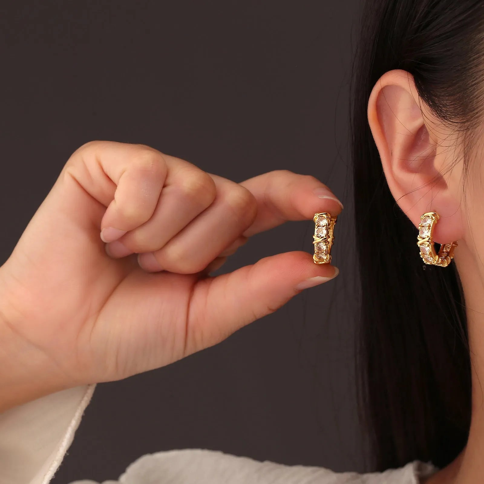 Geometric hexagonal clover cross earrings in silver or gold colour with ellipse patterns
