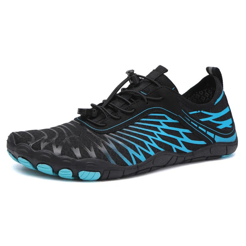 Men's white casual lace-up sports shoe with breathable lining and rubber sole
