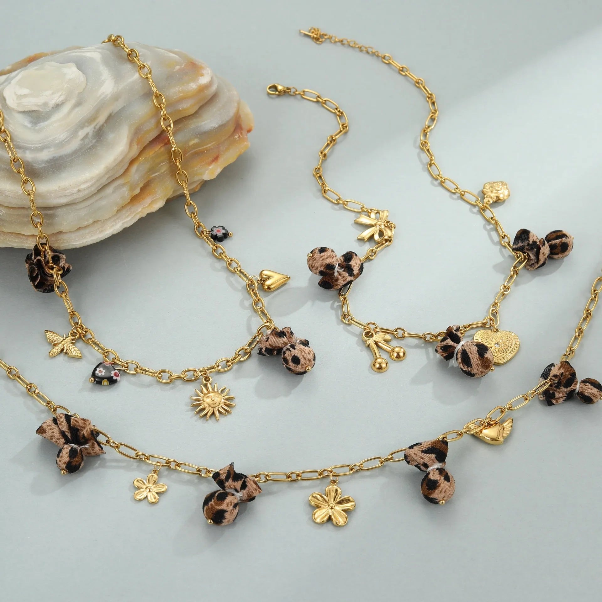 Geometric leopard pendant necklace with love heart flowers on stainless steel chain