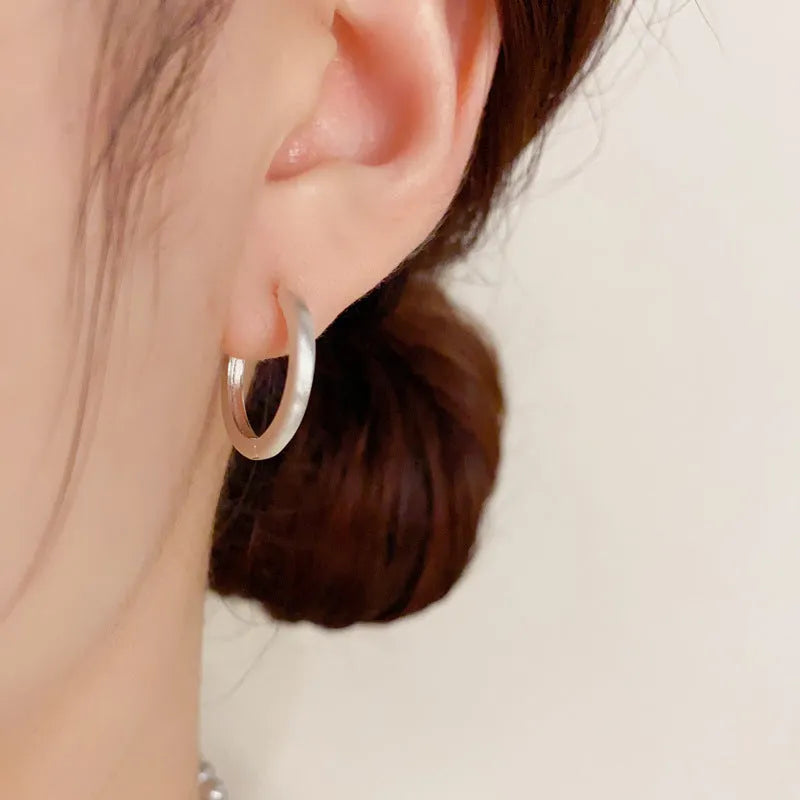 Geometric circle ear clips in gold or silver gold-plated copper for women