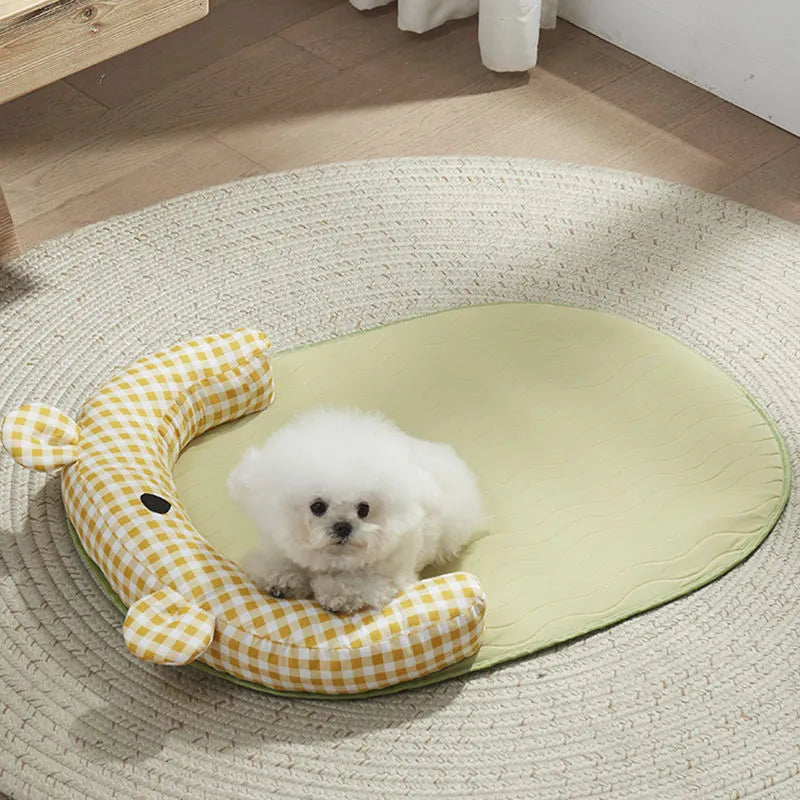 Green four-season pet cooling mat for dogs and cats with ice pad feature
