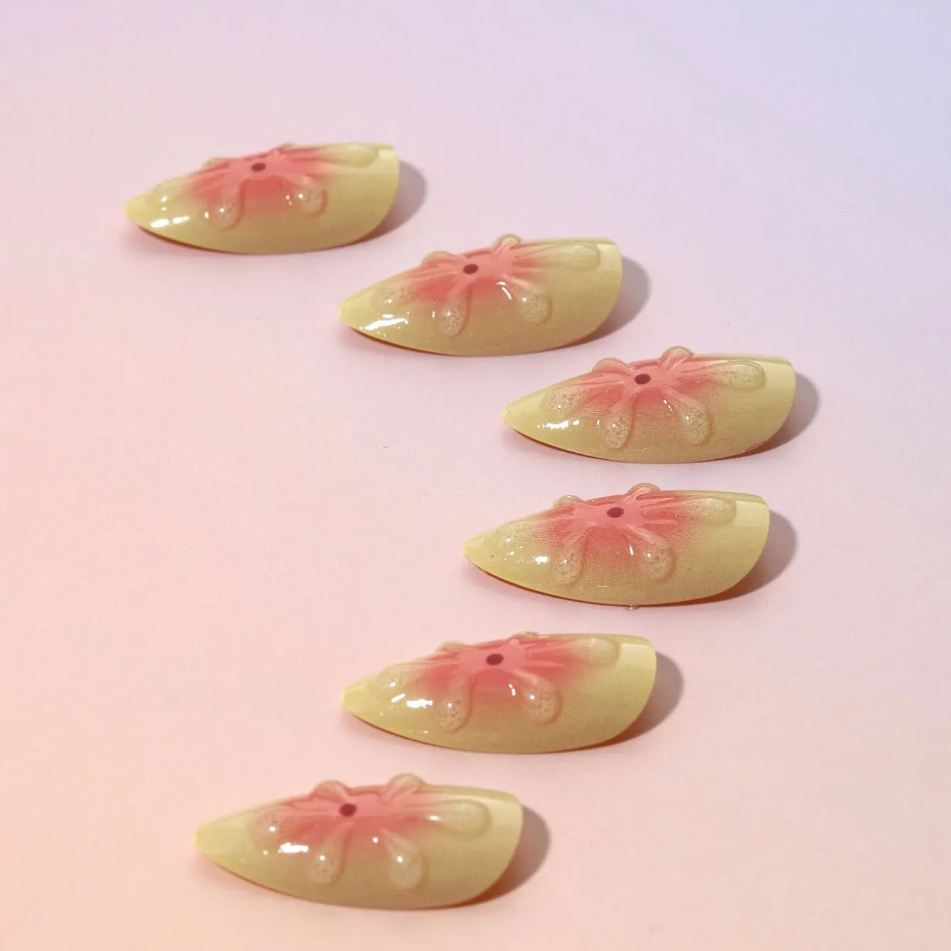 Simple fake nails set with cartoon 3D flower wear armour pieces, jelly glue, and filing strip