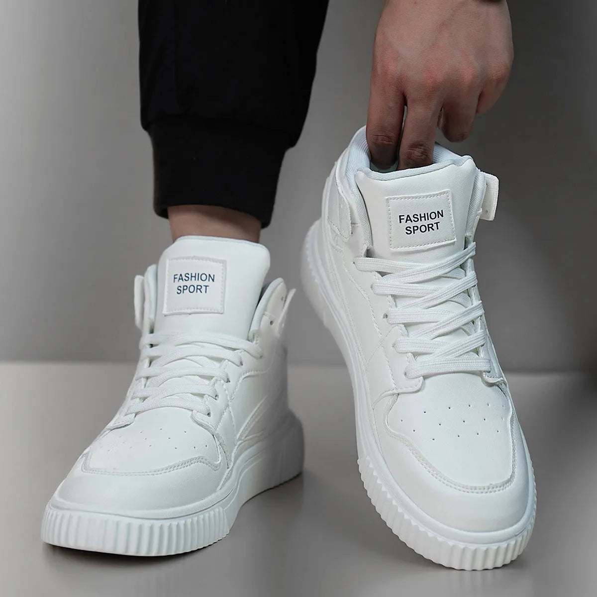 White men's casual shoes with microfiber upper and round toe for autumn winter leisure wear