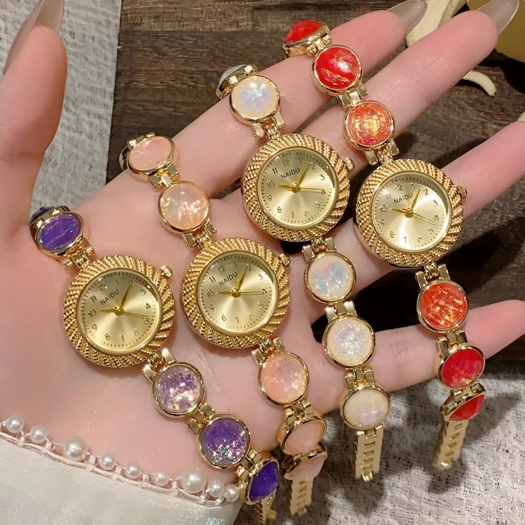 Women's quartz wristwatch with 25mm round dial and spiral crown in various colours
