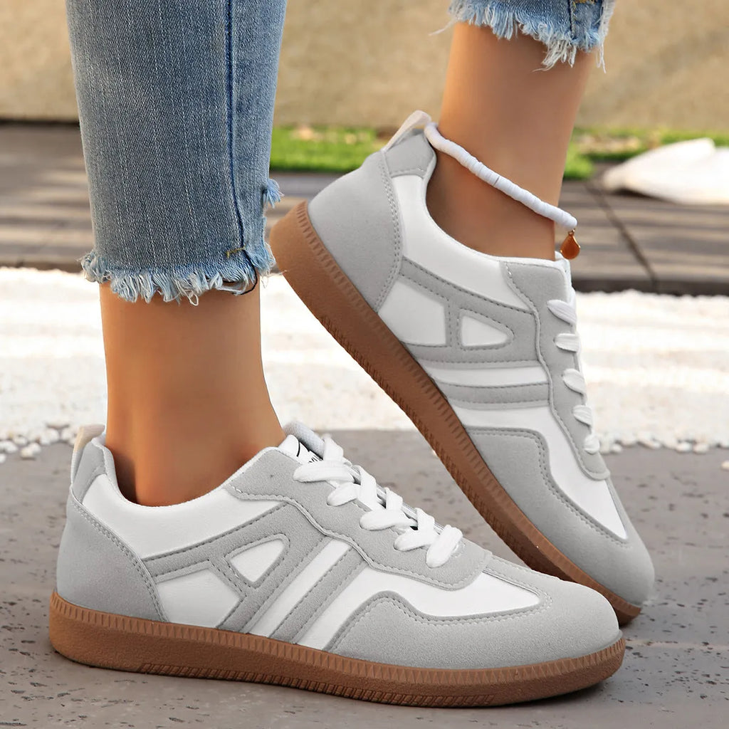 Women's retro colour matching jogging shoes with lace-up design and platform sole