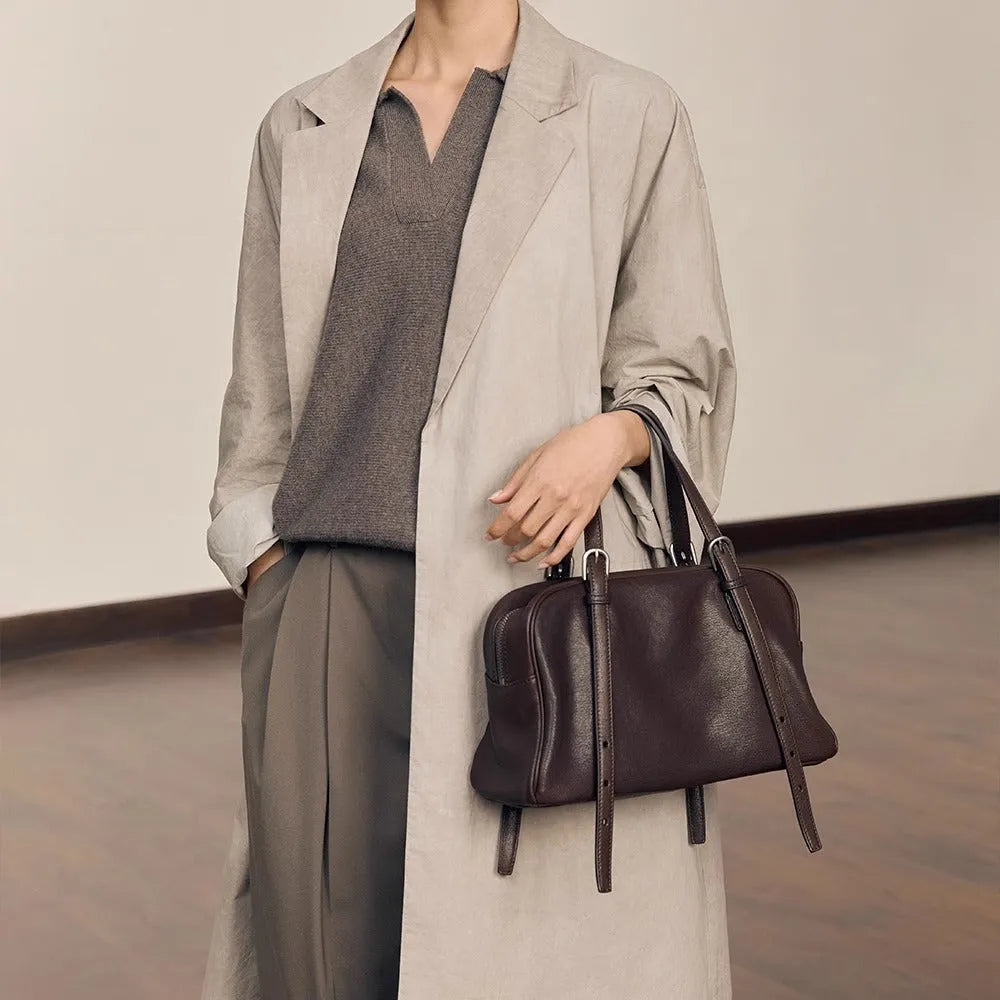 Women's retro genuine leather shoulder bag with horizontal square shape and double straps