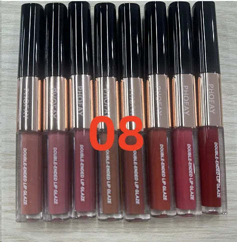 C-L021 double-head lip gloss pen with fine tip and rounded tip applicators for non-stick cup finish.