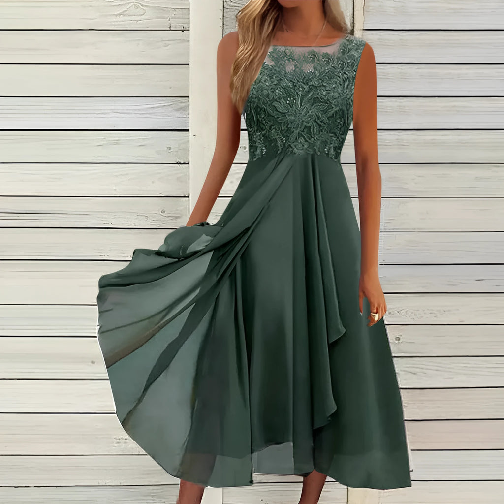 Women's sleeveless chiffon dress with lace hollow-out detailing in princess style