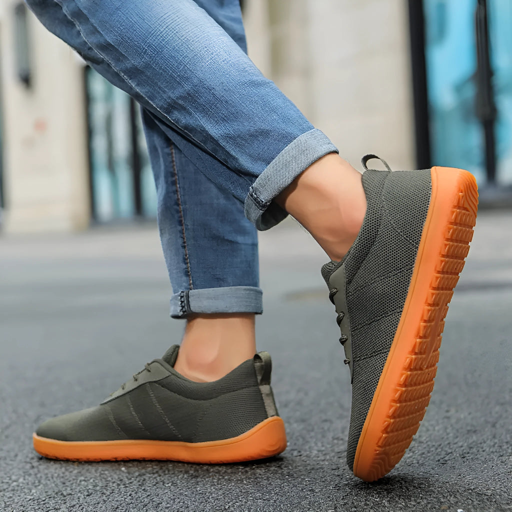 Men's low-top casual walking shoes in Army Green with Flyknit upper and rubber sole.