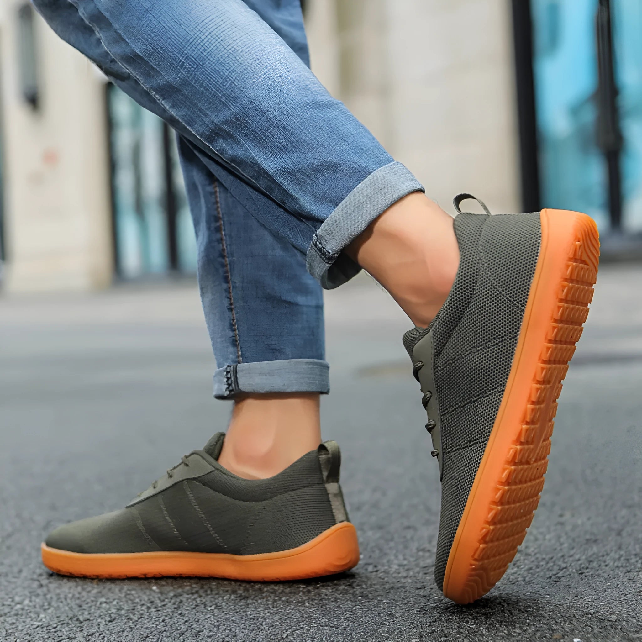 Men's low-top casual walking shoes in Army Green with Flyknit upper and rubber sole.
