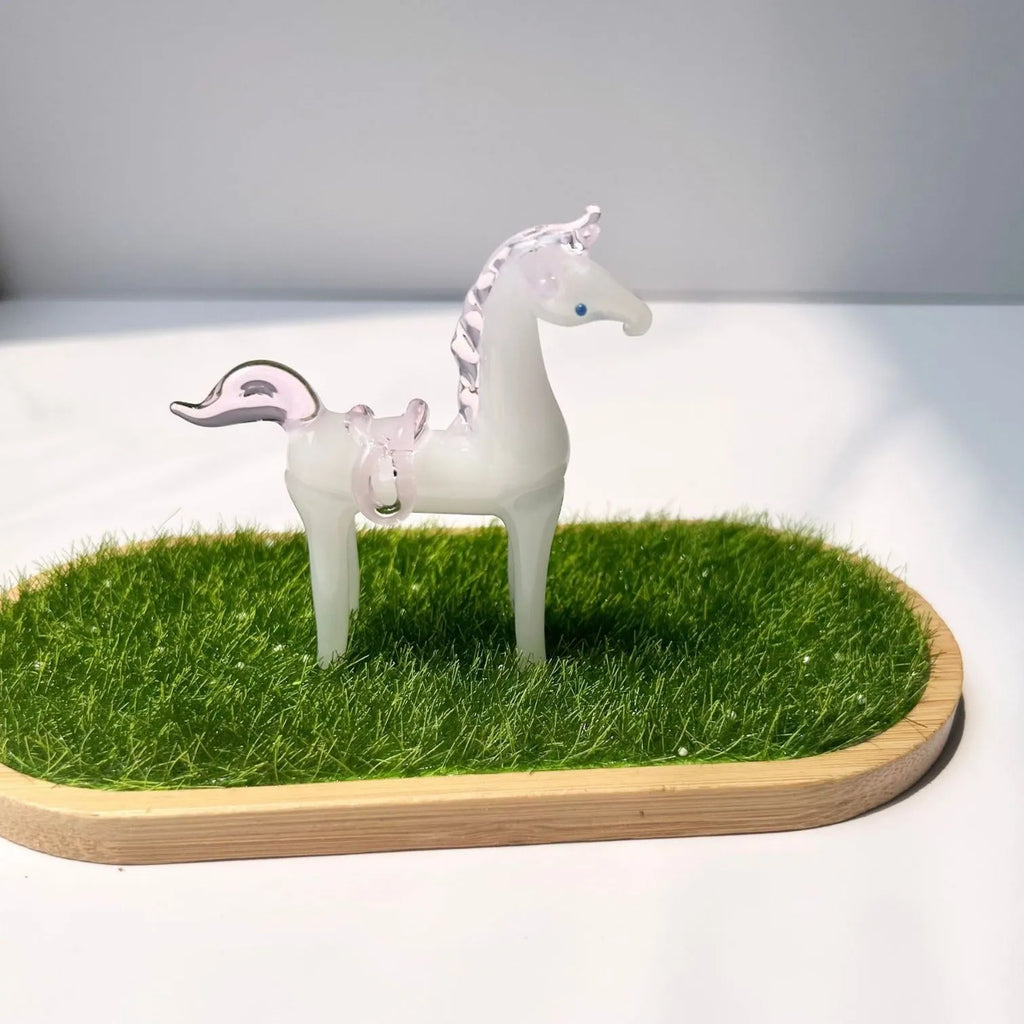 Brown and white glazed horse office decoration ornament with modern simplicity style