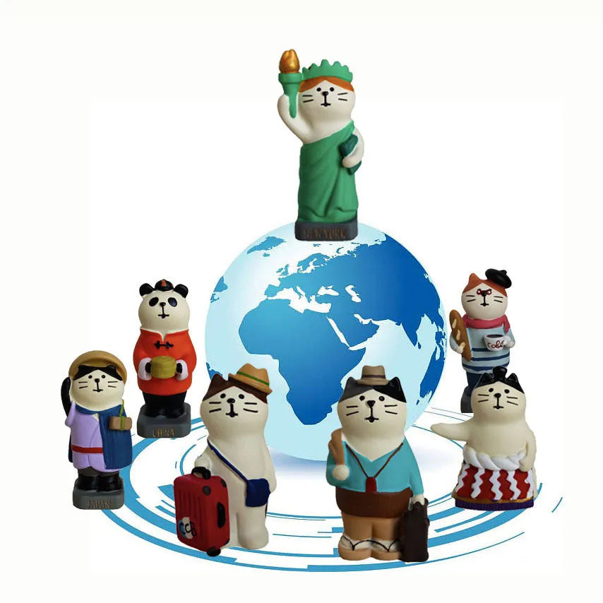 Resin cat figurine statue with Statue of Liberty travel theme in cartoon style