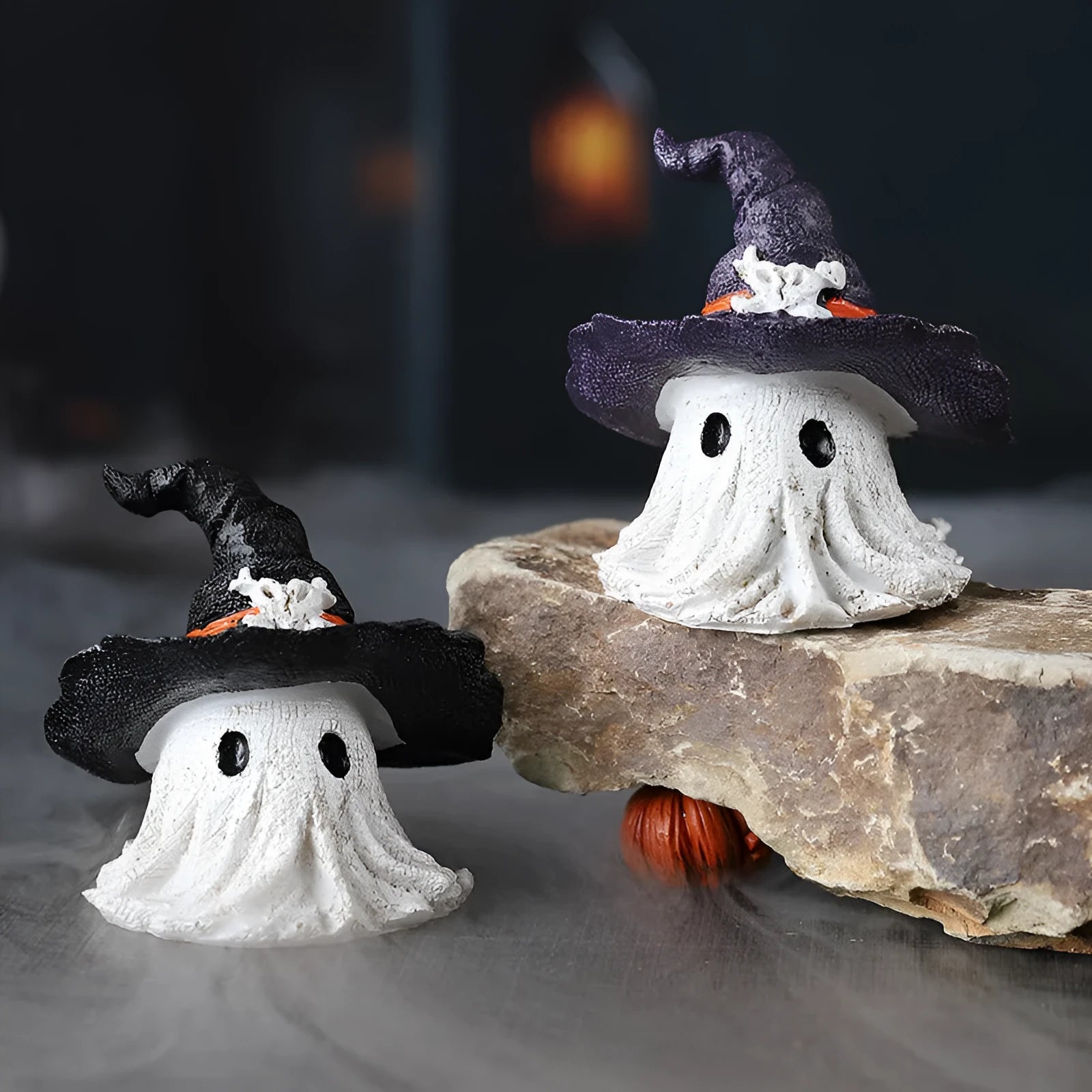 Resin wizard hat ghost ornament in purple or black colour for Halloween Christmas decoration