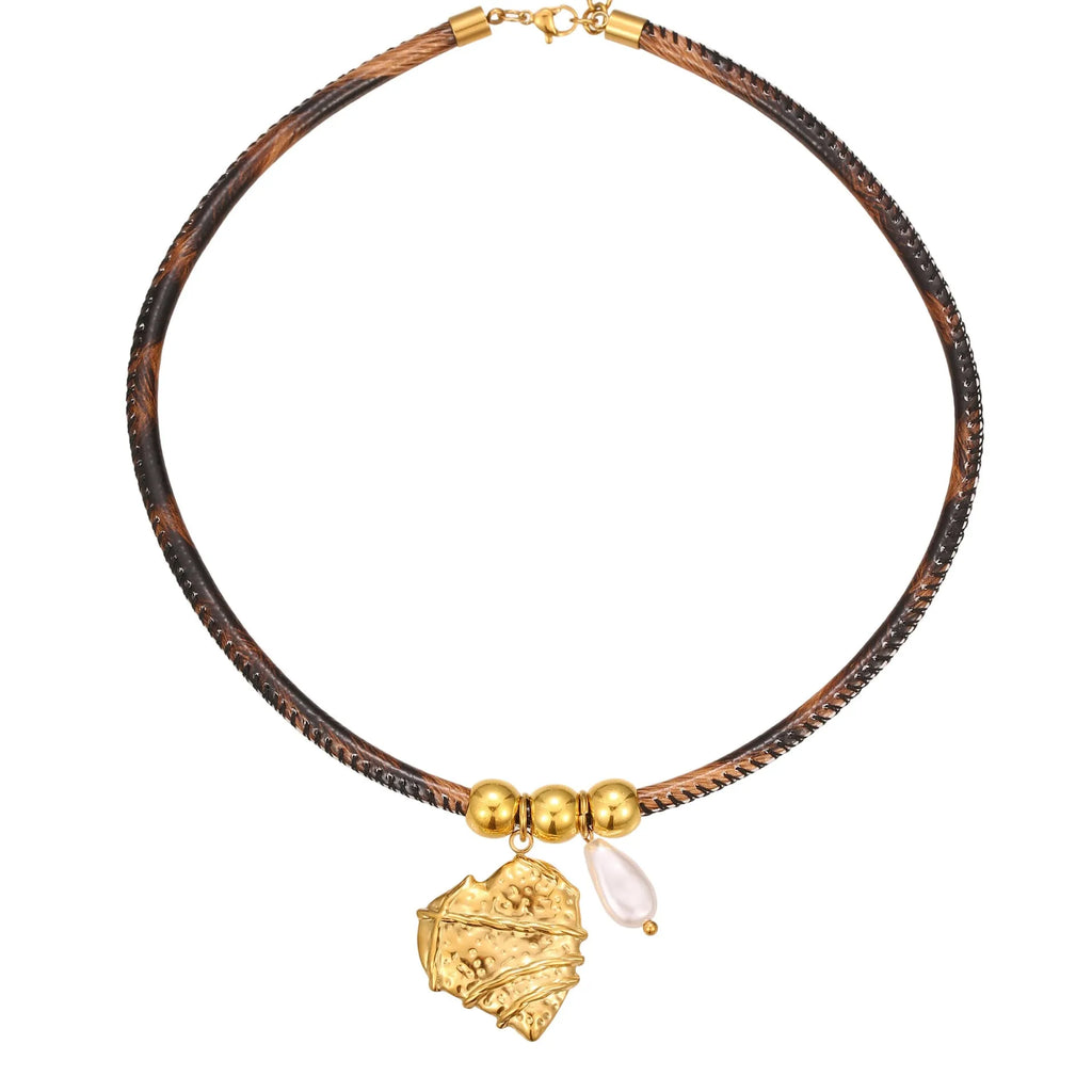 Leopard geometric pendant stainless steel necklace with electroplated 18K gold finish
