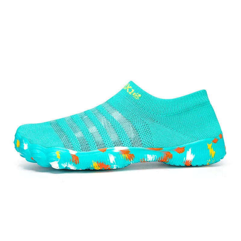 Men's camouflage flyknit water shoes with rubber sole and lace-up front.