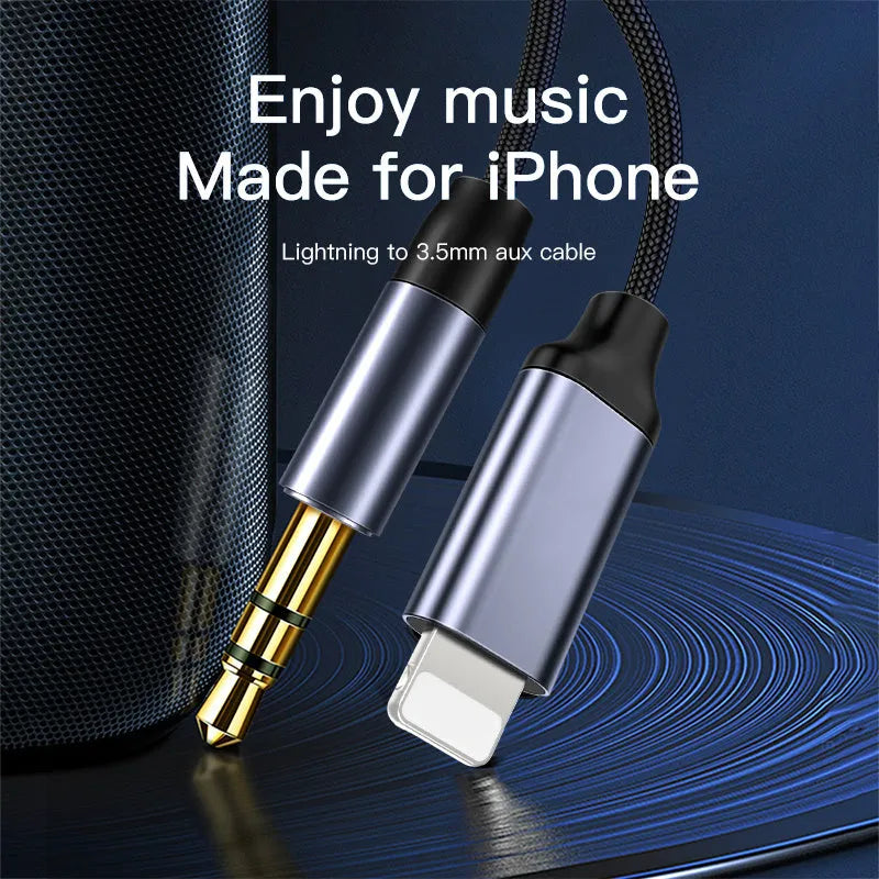 Nylon braided audio cable in silver colour with 3.5mm connectors