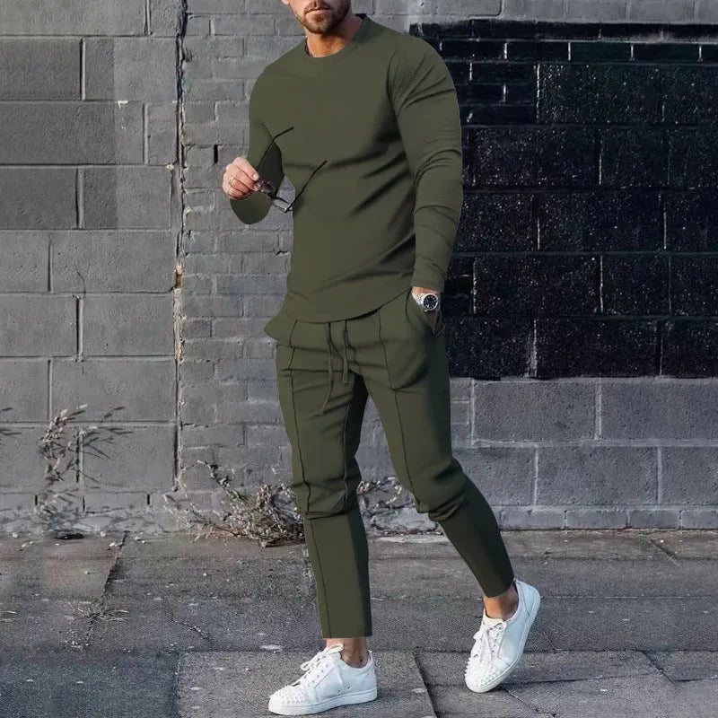 Men's solid colour polyester two-piece lounge set with long sleeve T-shirt and trousers