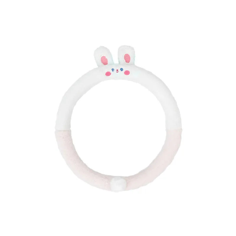 Plush winter steering wheel cover with animal embroidery in 38cm diameter for thermal cold weather driving comfort