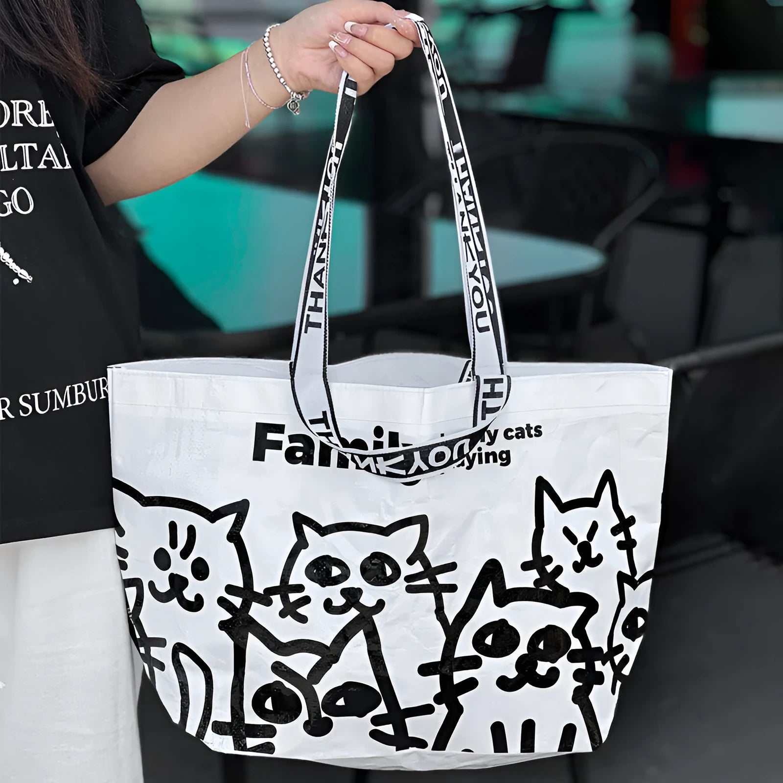 Waterproof PP woven handbag with colour printed snakeskin pattern design for clothing and cosmetics