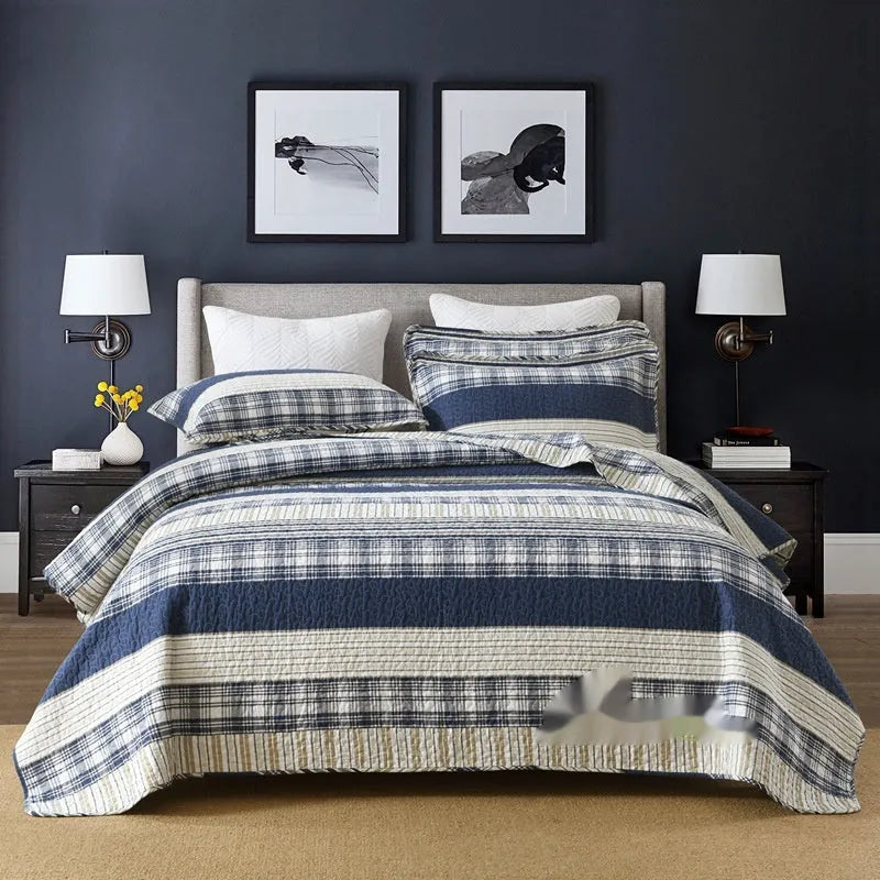 Quilted cotton bed cover set with printed pattern including bedspread and two pillowcases