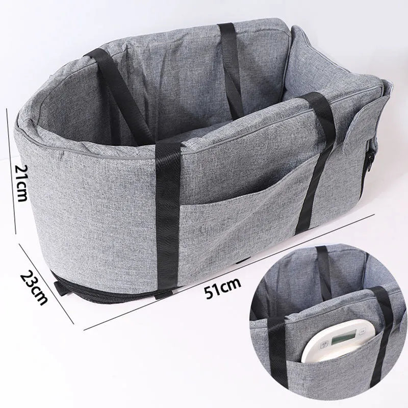A cloth outdoor dog kennel in blue, suitable for car travel and four-season use.