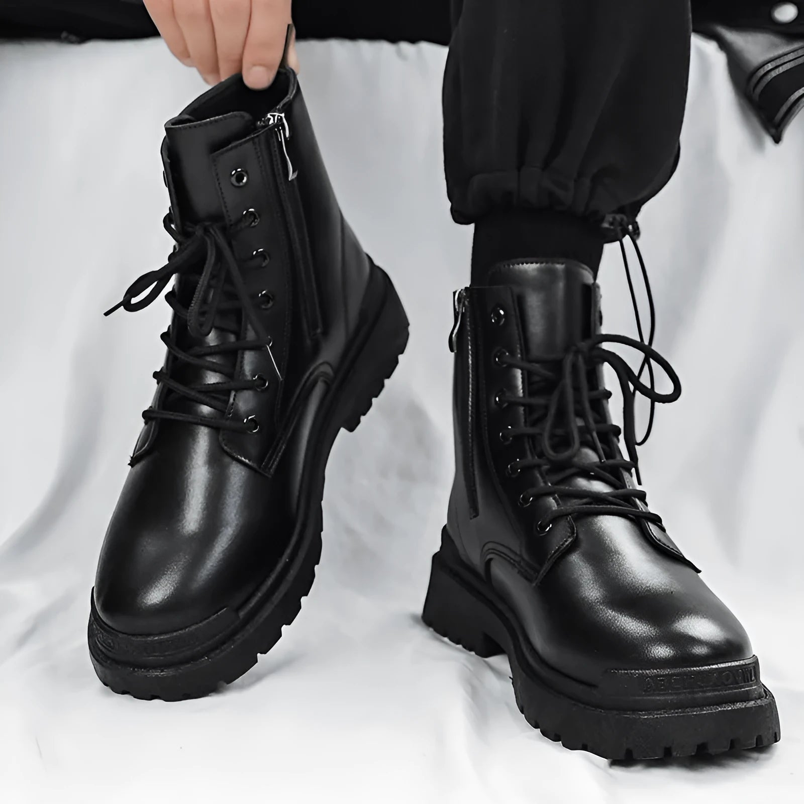 Men's black mid-top tide British leather boots with a flat style and rubber sole