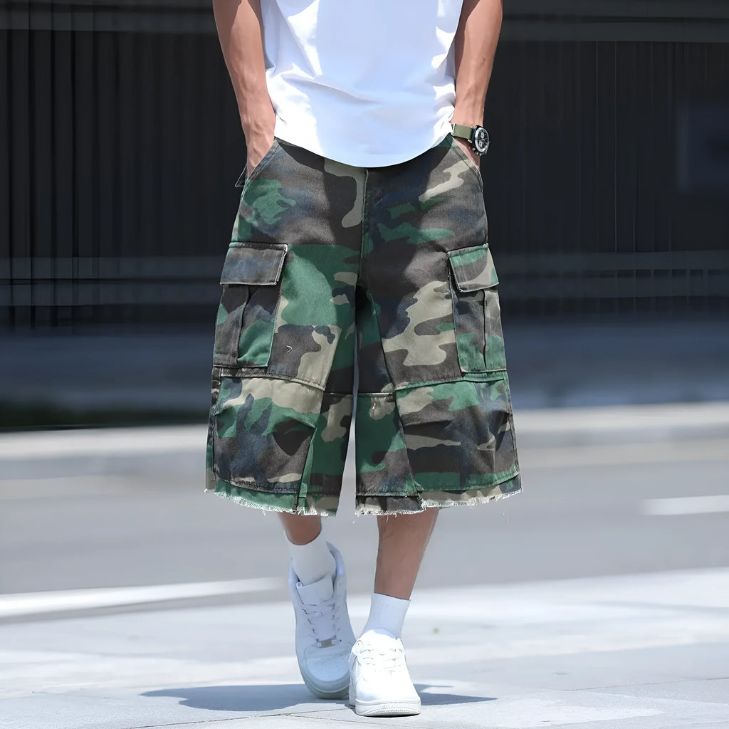 Men's loose-fitting cotton camouflage shorts in a cropped, retro workwear style