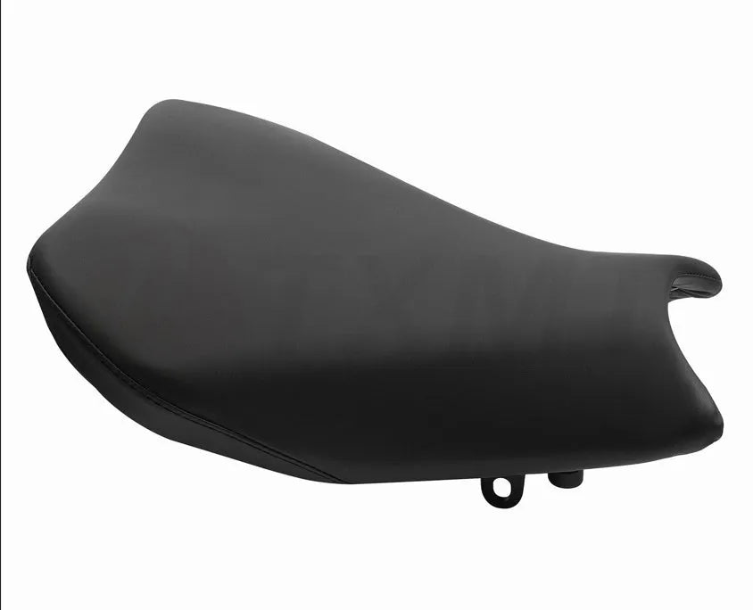 Suzuki GSXR1000 motorcycle with PU leather seat covers fitted on front and rear seats.