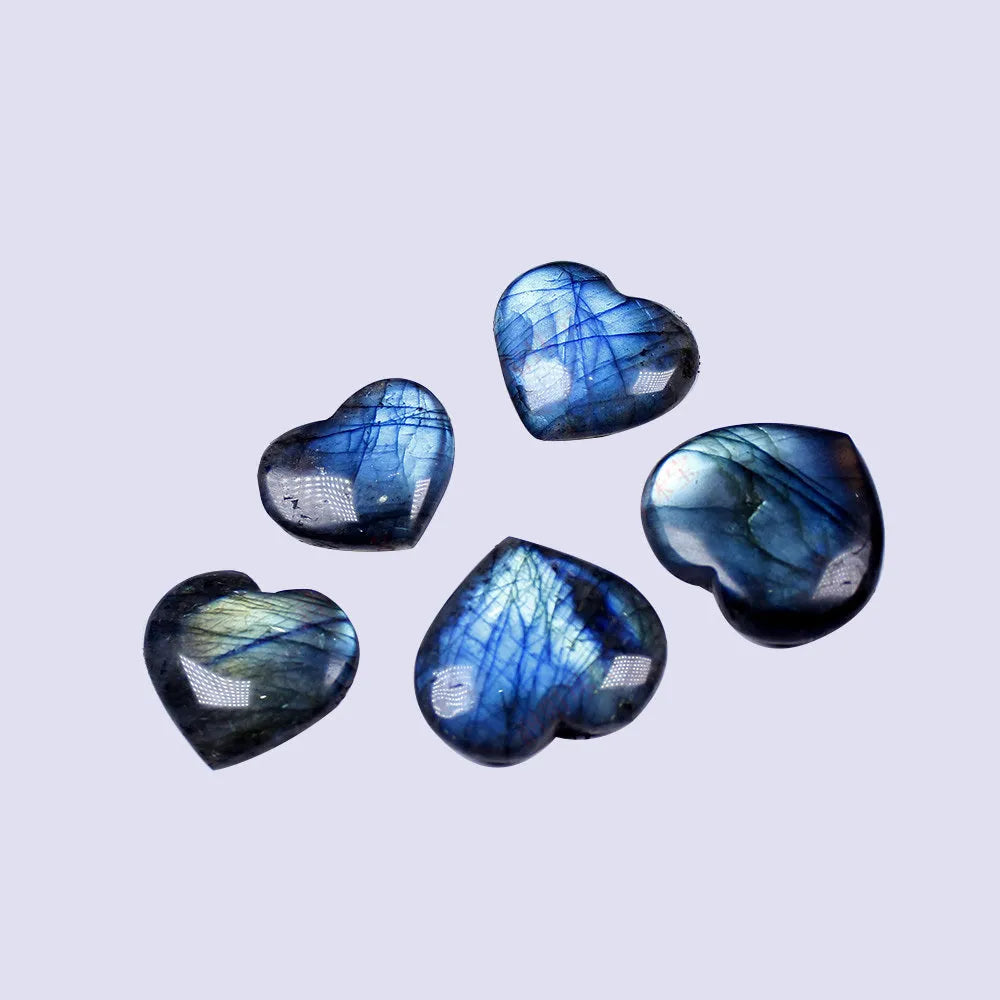 Natural pull feldspar heart-shaped handle pendant in blue ocean colour showing geometric design