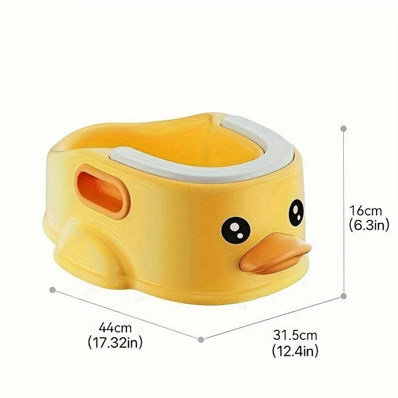 Duck-shaped blue PVC bathtub for washing dogs and cats on grass