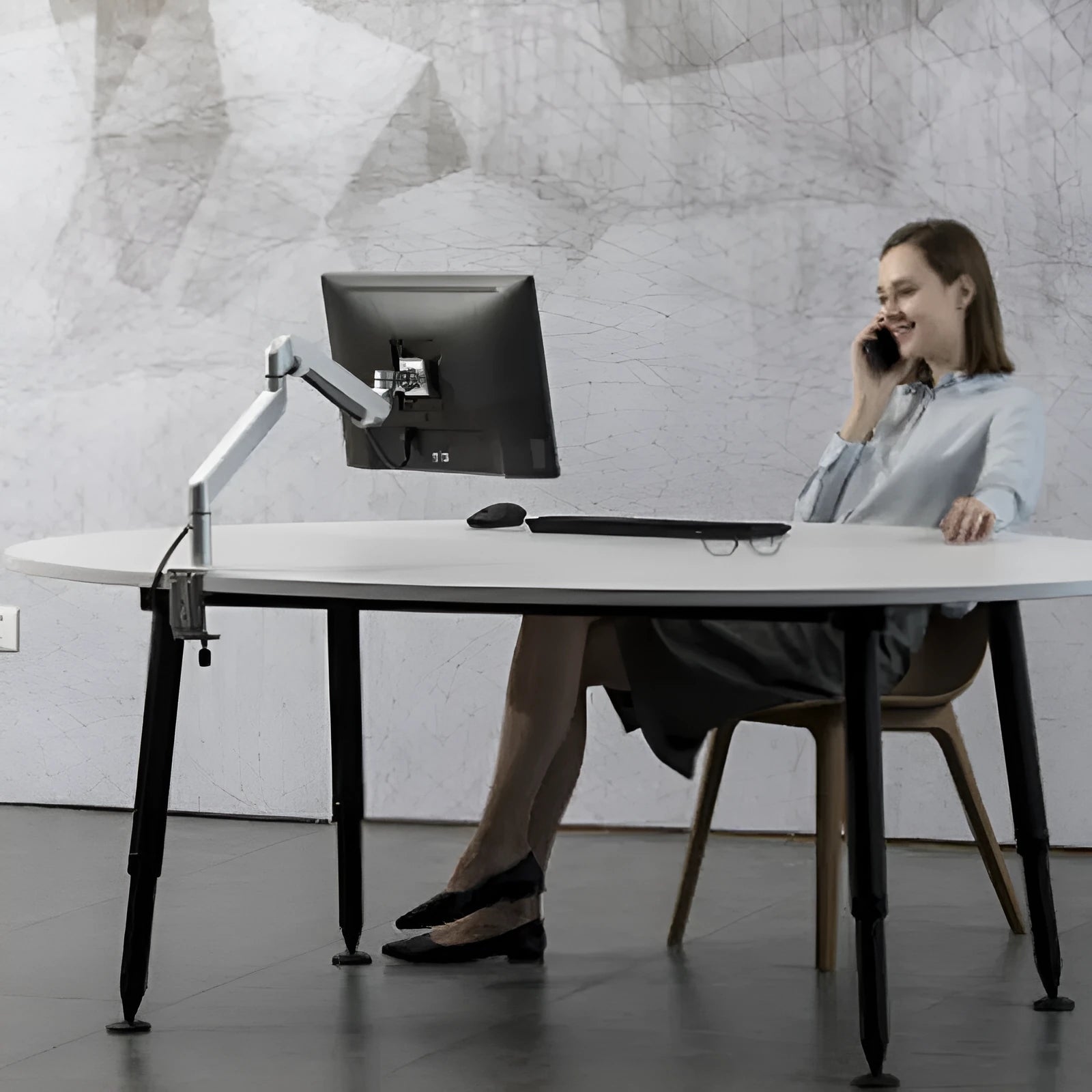 Aluminum notebook cooling stand with adjustable air pressure arm bracket in black colour