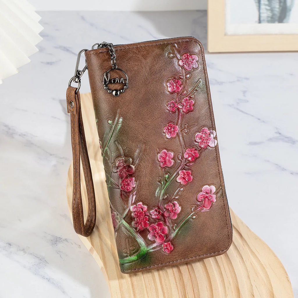 Embossed floral Chinese style handbag with zip closure in European retro design