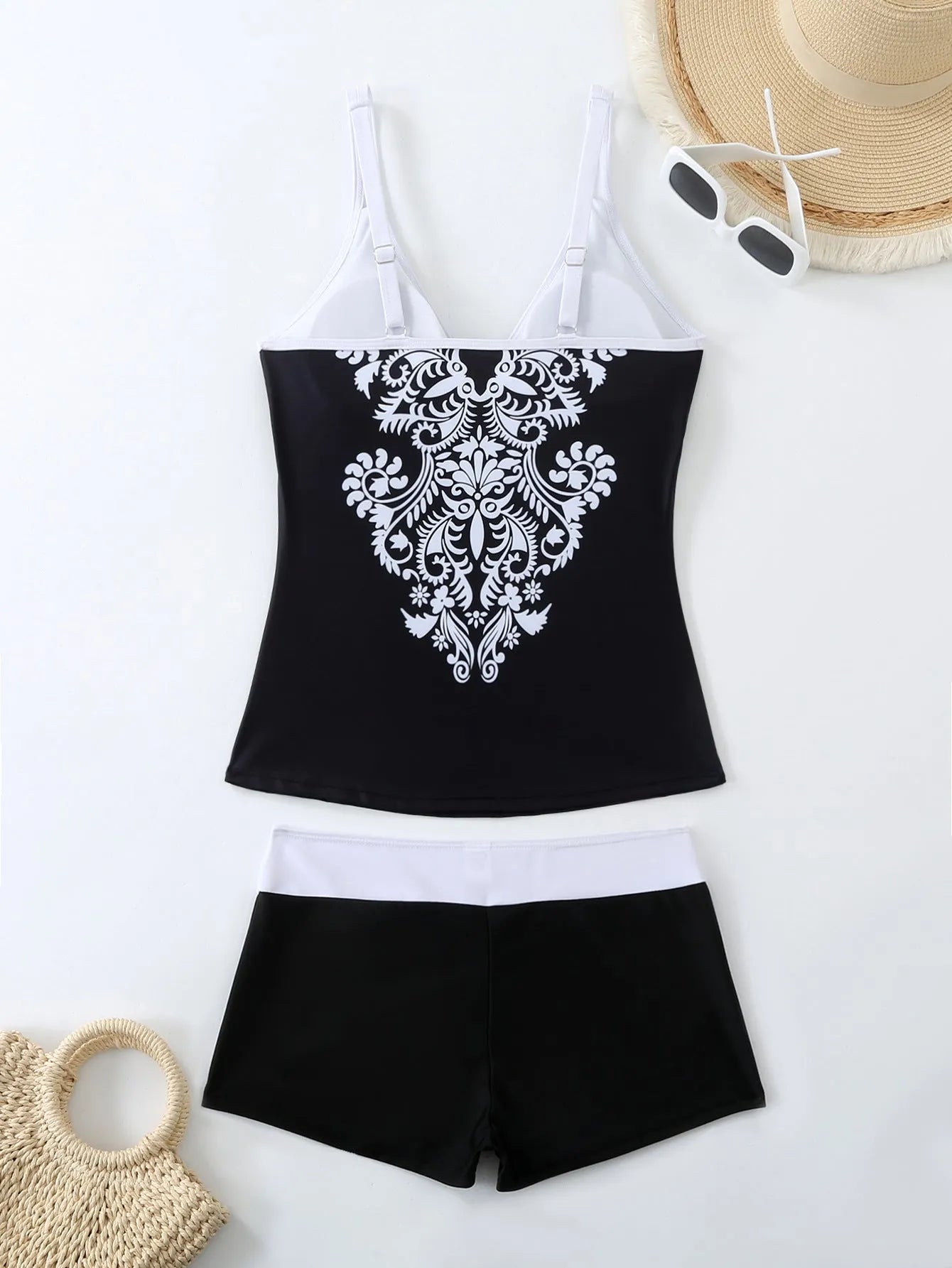 Plus size women's swimsuit set with cotton lining in black or rose red colours