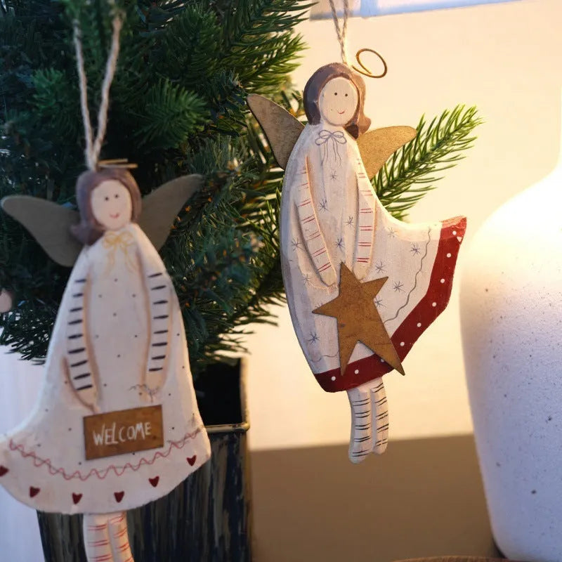 Hand-painted wooden door plate pendant with carved design in American country style.