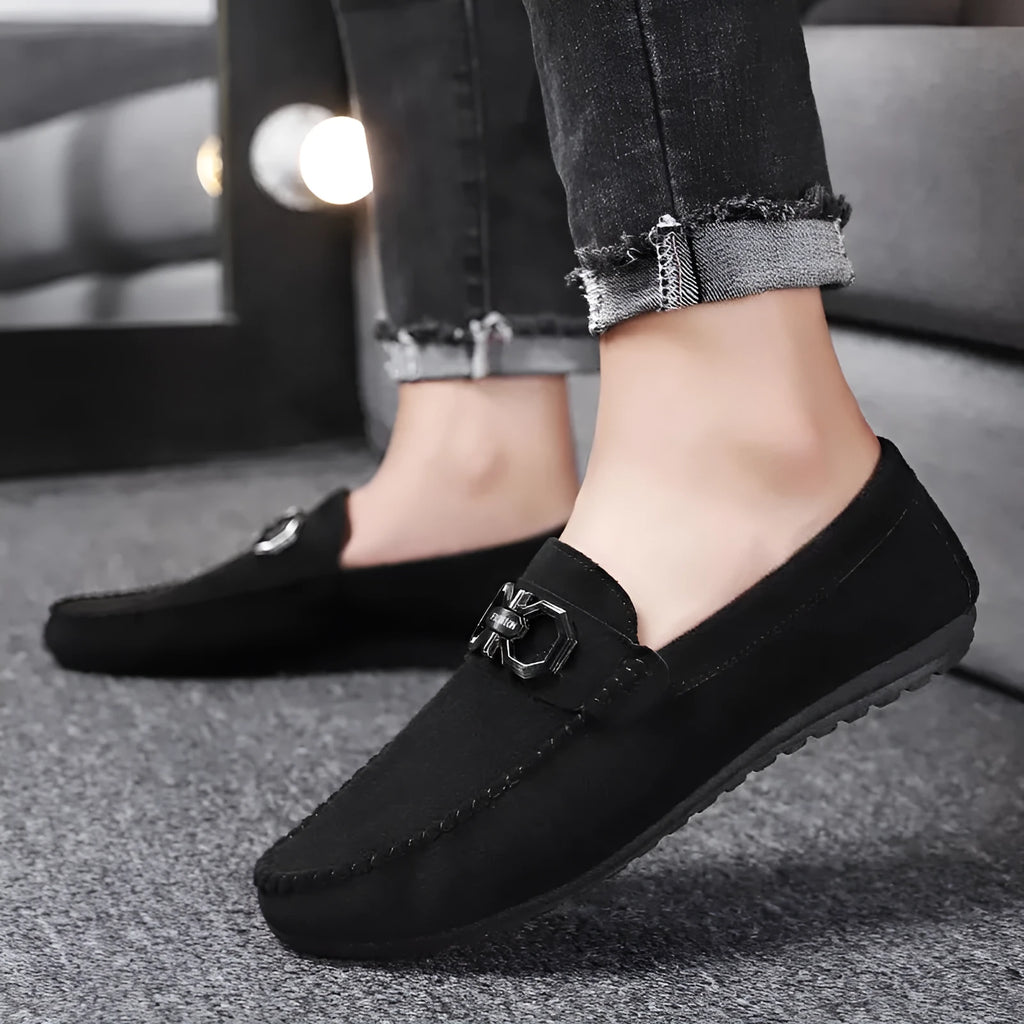 Men's casual shoes in suede and cowhide leather with rubber soles