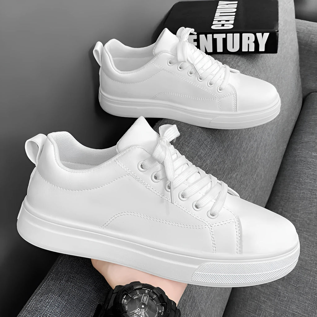 Men's low-top Korean-style sneakers in three colour options with rubber sole