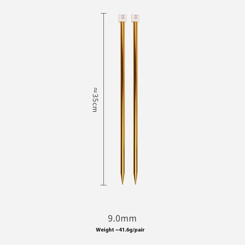 Set of crochet hooks in various sizes from 2.0mm to 9.0mm, each with a protective end cap.