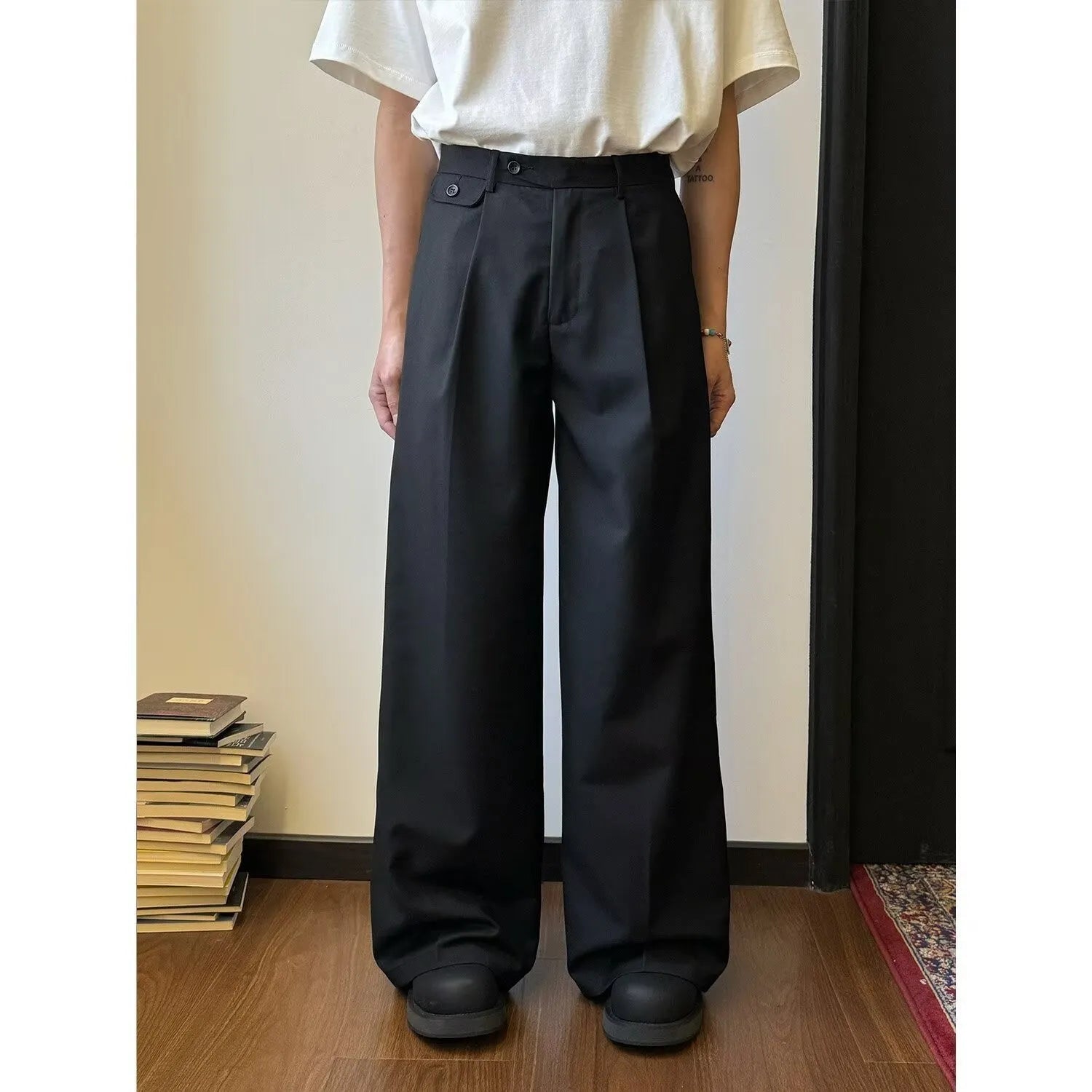 Men's straight leg loose wide-leg suit trousers in brown and black colours