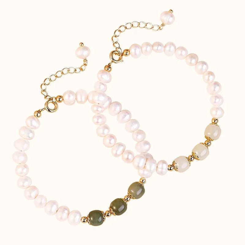 Natural freshwater pearl bracelet with diamond-shaped pearls in a Hetian jade colour.