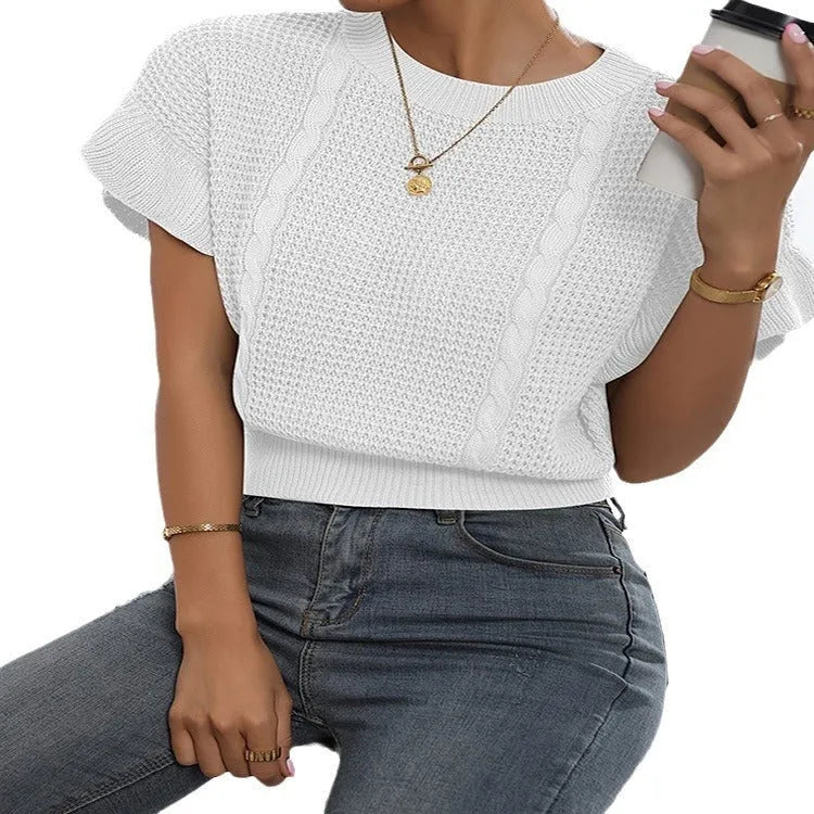 Knitted pullover sweater with twisted string pattern and ruffled short sleeves in loose fit